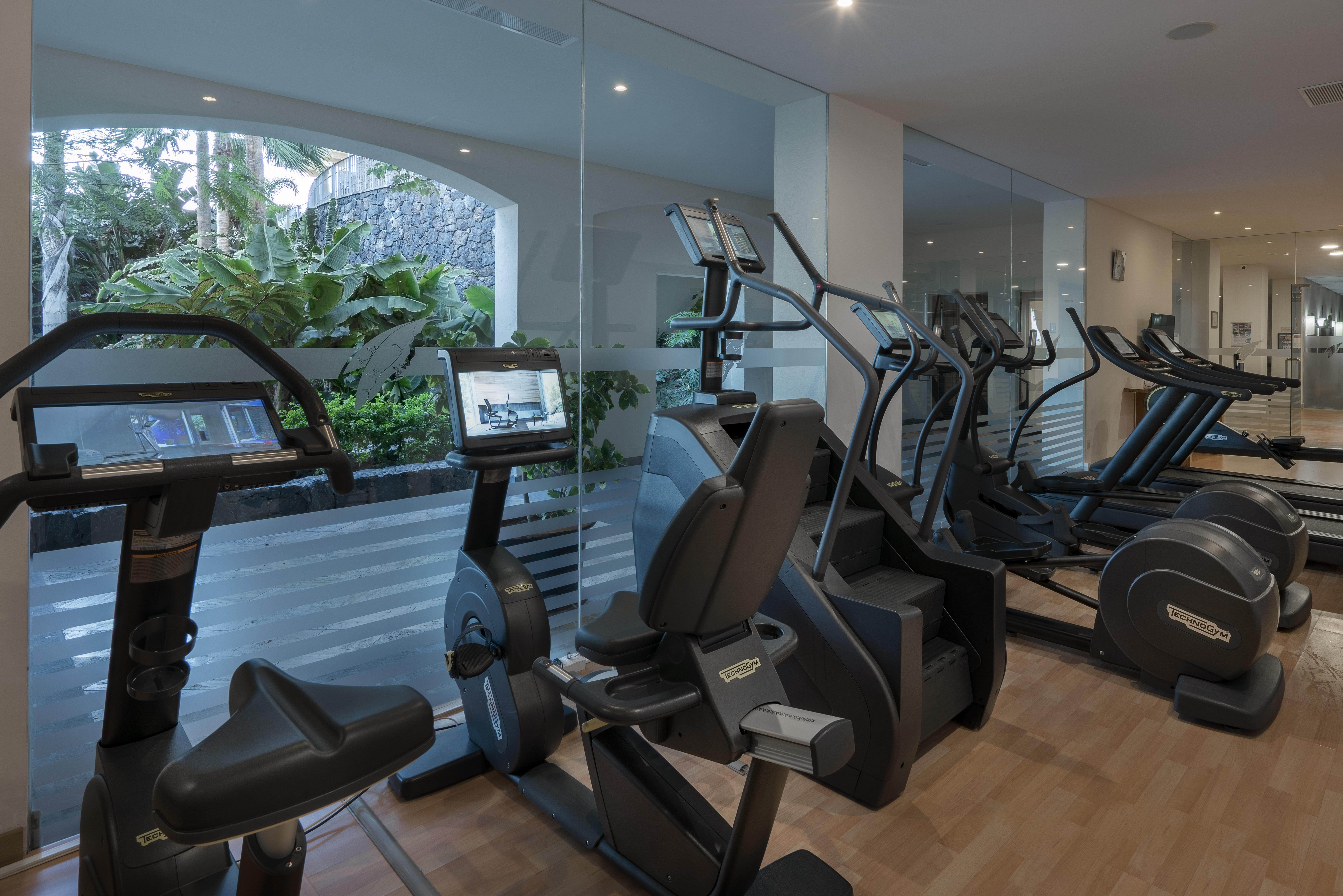 Vincci Seleccion La Plantacion Del Sur Hotel Costa Adeje  Ngoại thất bức ảnh The gym at the hotel