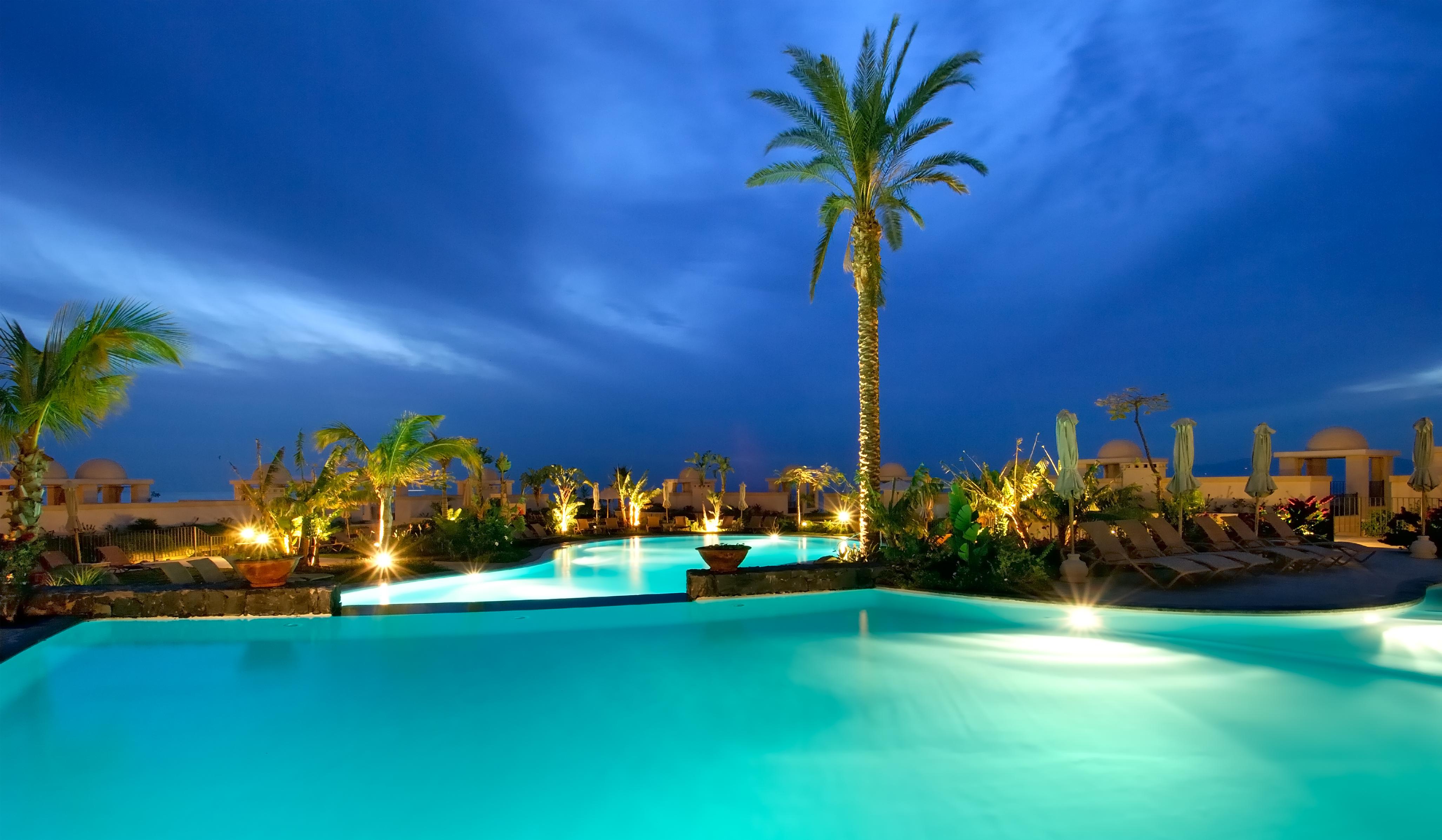 Vincci Seleccion La Plantacion Del Sur Hotel Costa Adeje  Ngoại thất bức ảnh The swimming pool at the Royal Mirage Hotel