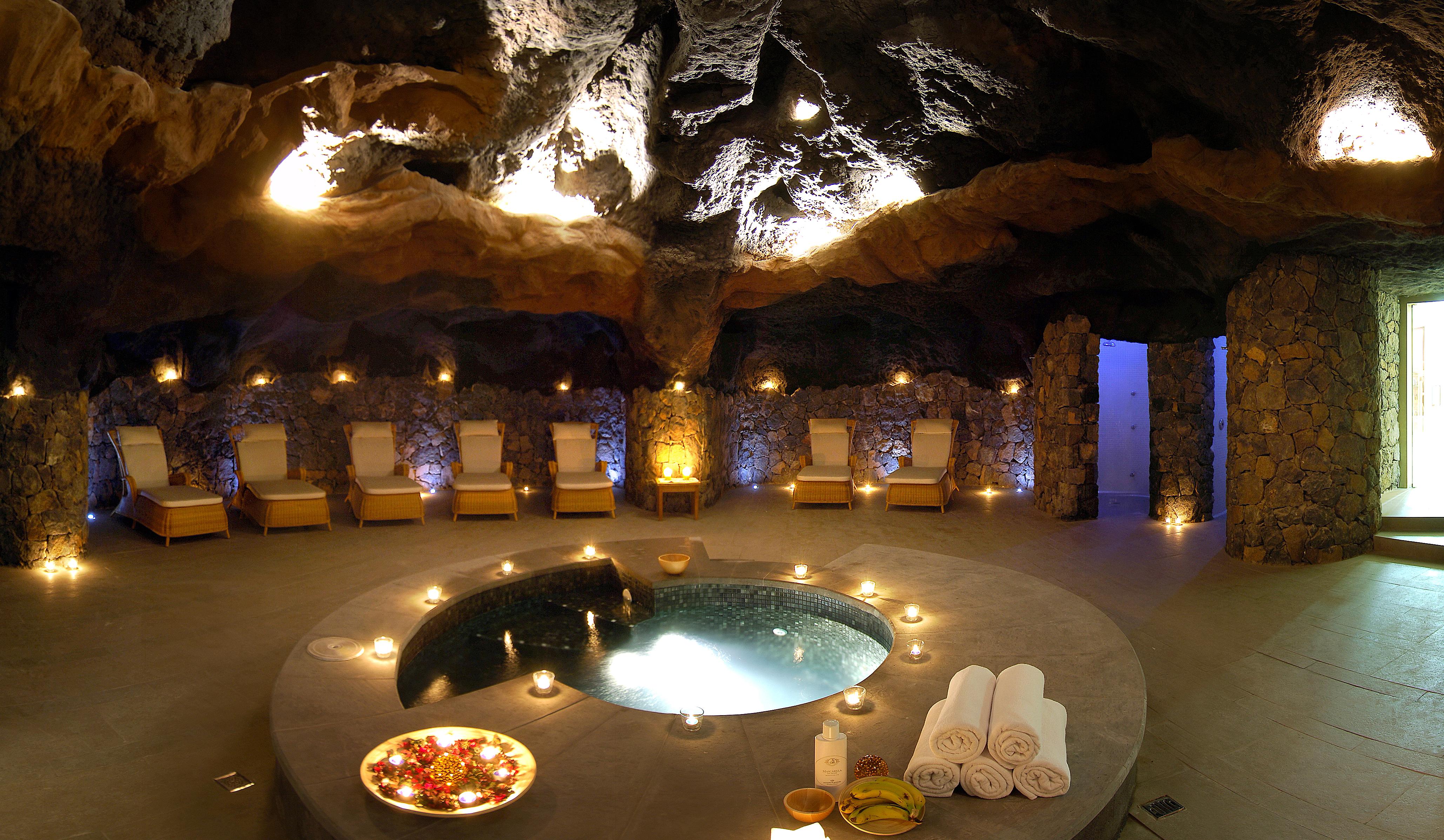 Vincci Seleccion La Plantacion Del Sur Hotel Costa Adeje  Tiện nghi bức ảnh A spa in the salt mine of Altaussee, Austria