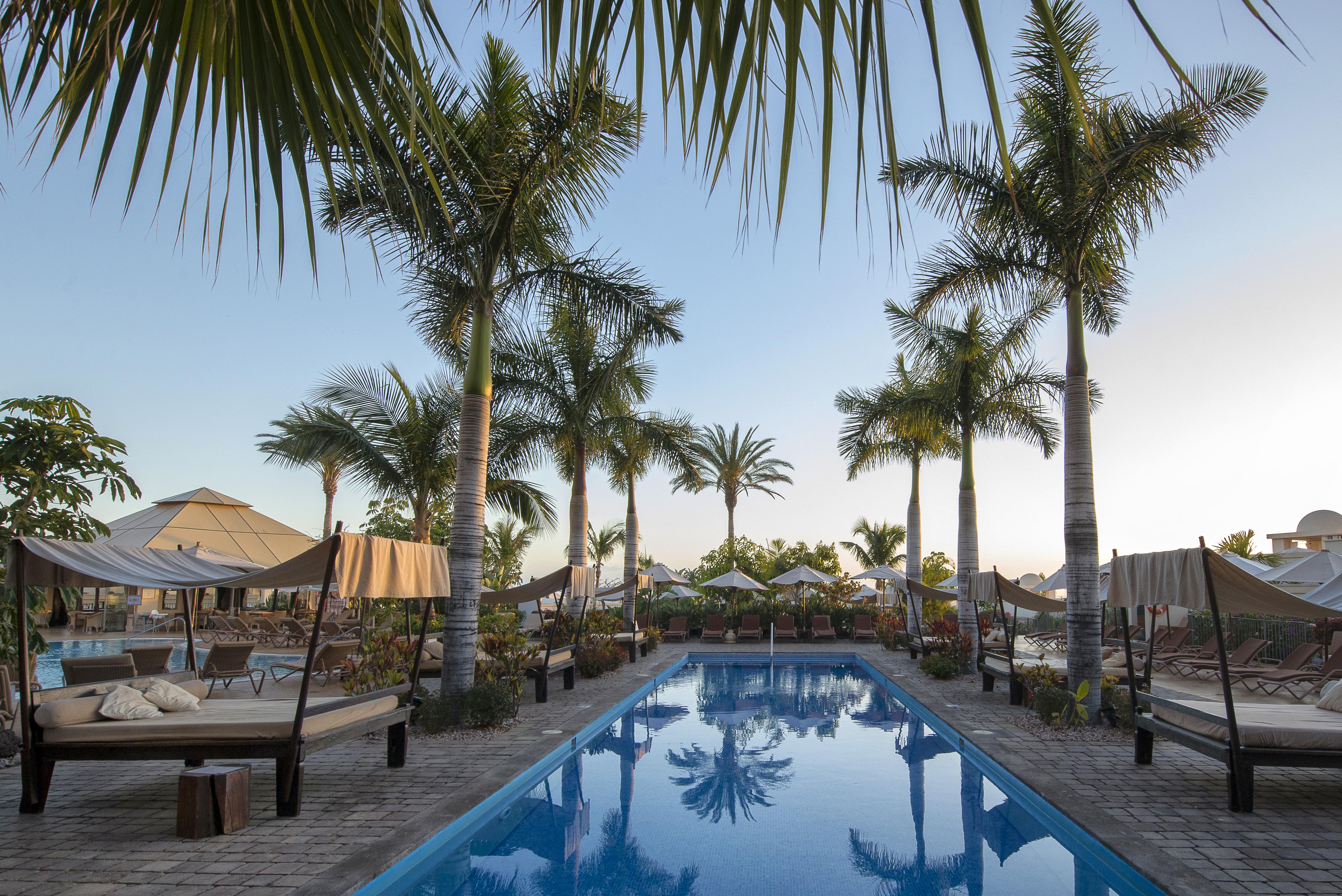 Vincci Seleccion La Plantacion Del Sur Hotel Costa Adeje  Ngoại thất bức ảnh The swimming pool at the hotel