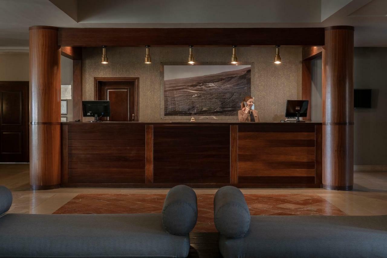 Vincci Seleccion La Plantacion Del Sur Hotel Costa Adeje  Ngoại thất bức ảnh The reception desk at the hotel